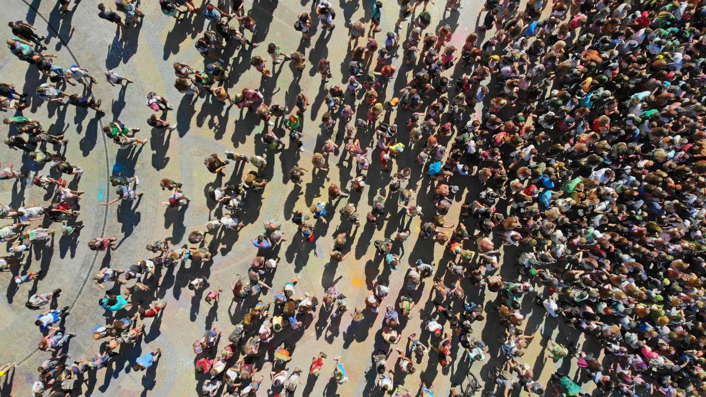 Beat the Lines! Insider Tips for Skipping Crowds at Major Attractions 