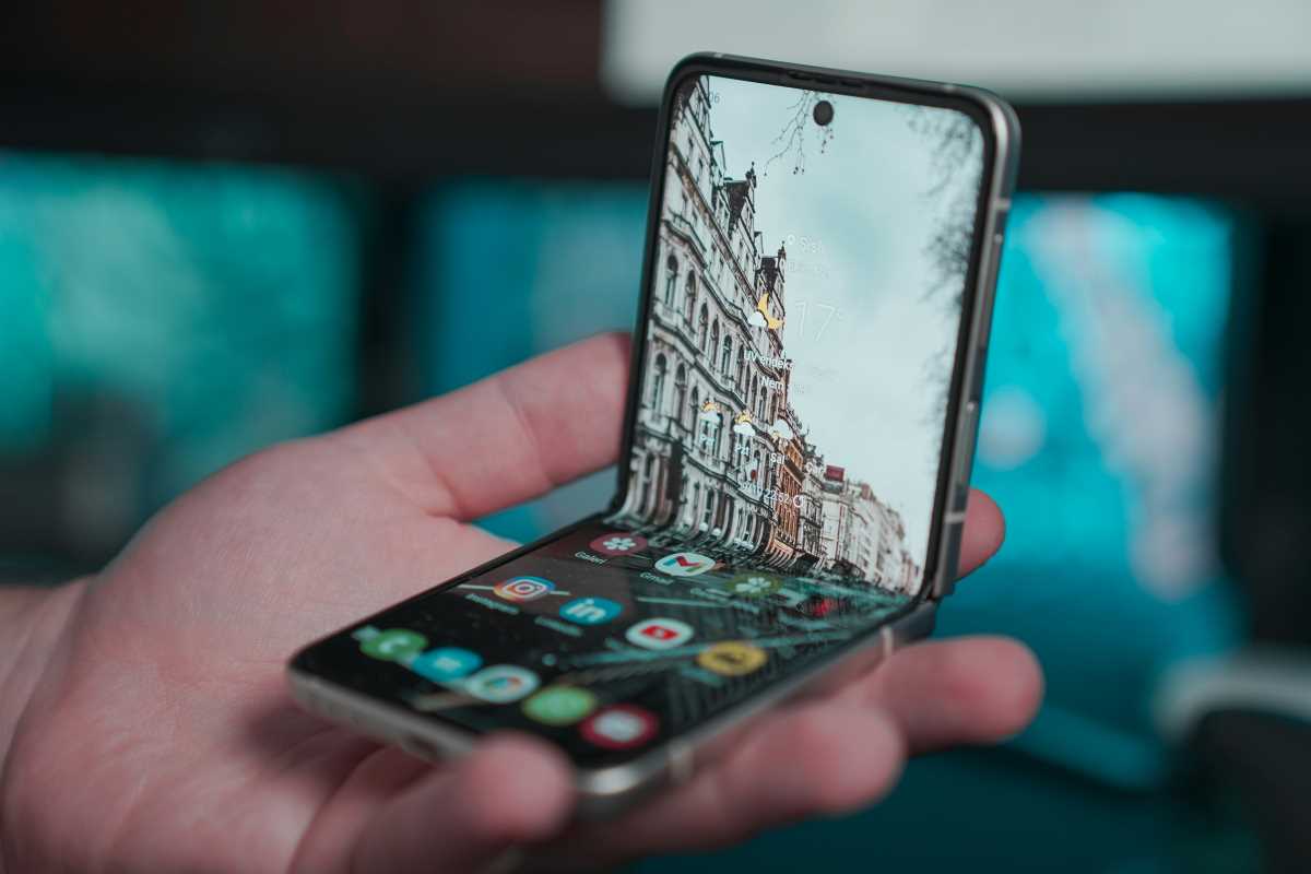Clever Tech Savings for International Cell Use on Any Plan